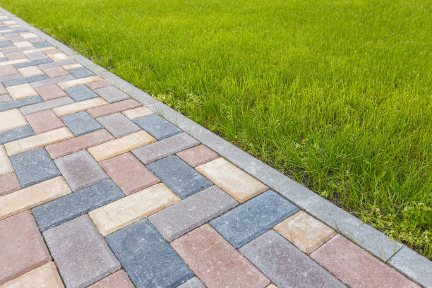 Best Professional Driveway Pavers  in De Pere, WI